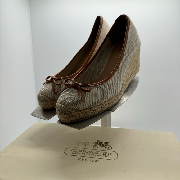 Coach Ireena Espadrilles Wedge Beige Canvas Monogram Bow Shoes Sz 8 - Picture 8 of 8